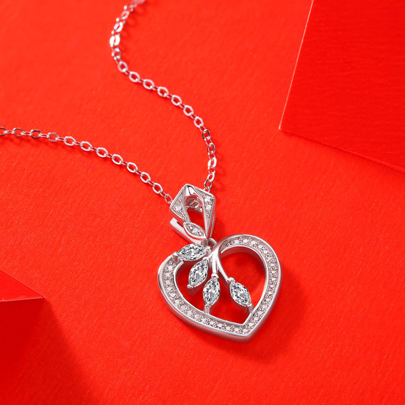 Cute Moissanite Hollow Heart Leaves Necklace