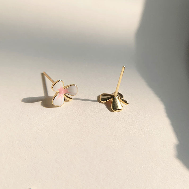 Beautiful Pink Three Leaf Flower Stud Earrings